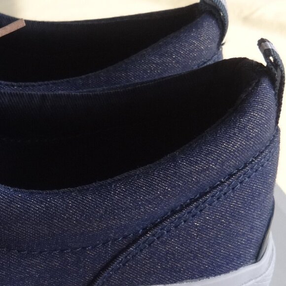 Sperry denim women's sneakers size 4M, slip on, gold leather laces, like new - Picture 13 of 15